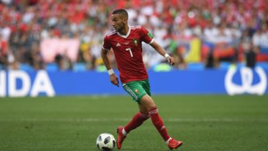 بعد خلافات مع المدرب السابق.. حكيم زياش يعود لصفوف منتخب المغرب قبل مونديال قطر 2022