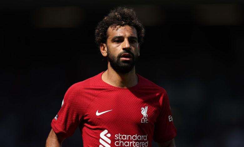 “أفكاري مع العائلة المالكة”.. محمد صلاح يرثي الملكة إليزابيث الثانية