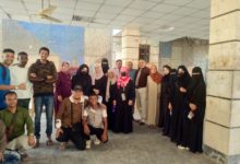 الدكتورة هيفاء مكاوي تشيد بإبداعات طلاب مؤسسة الأمل بقسم الفنون بجامعة عدن